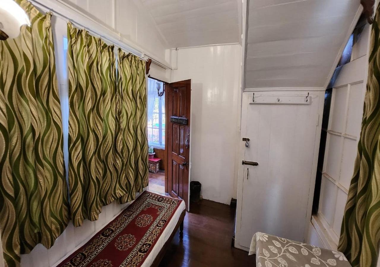 Ivanhoe Hotel Νταρτζίλινγκ Εξωτερικό φωτογραφία