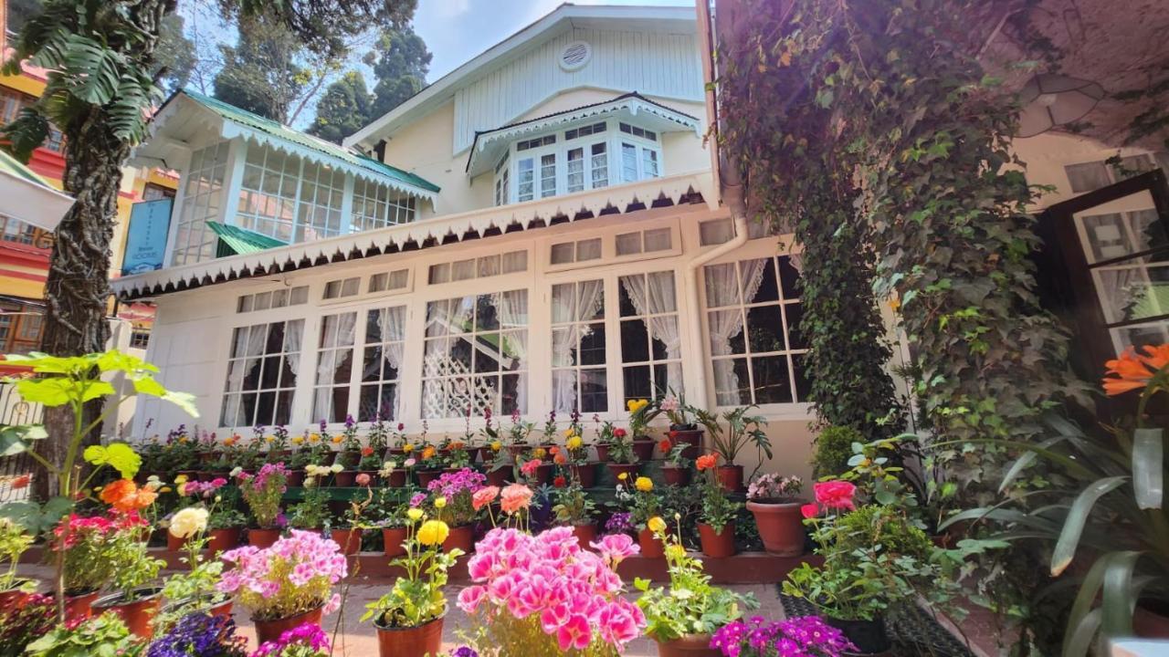 Ivanhoe Hotel Νταρτζίλινγκ Εξωτερικό φωτογραφία